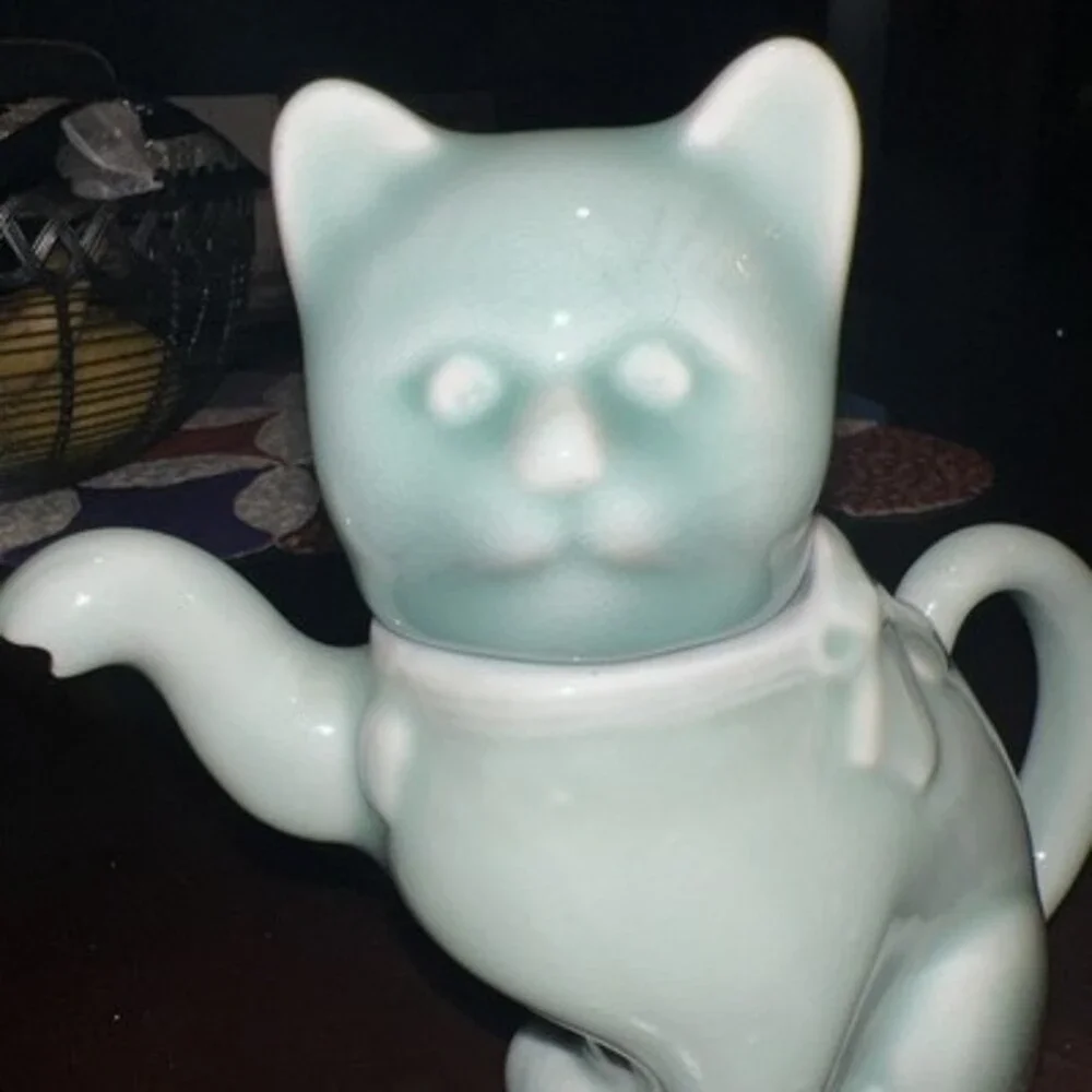 Vintage Ceramic Cat Teapot Celadon, Pale Green 6.5